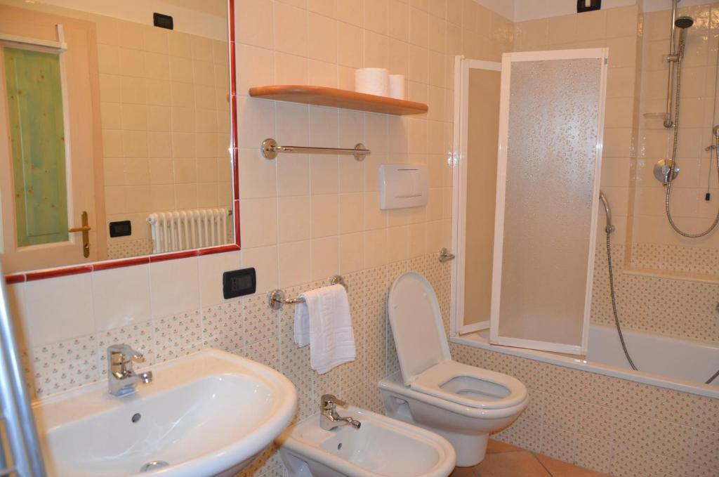 ペッリッツァーノ Casa Tomaselliアパートホテル エクステリア 写真